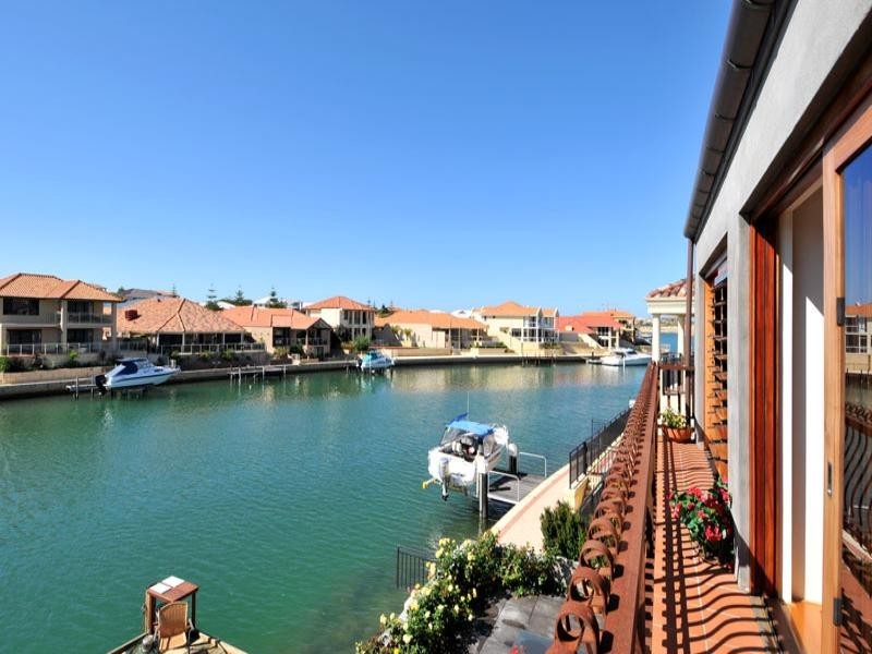 55/18 Port Quays, Wannanup WA 6210