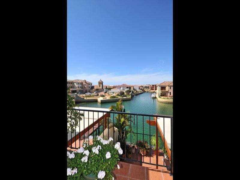 4/18 Port Quays, Wannanup WA 6210