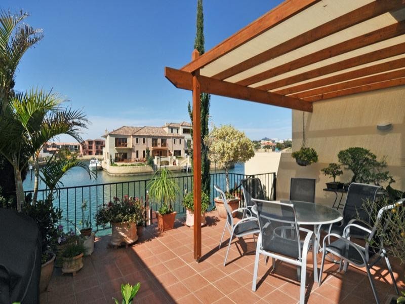 4/18 Port Quays, Wannanup WA 6210