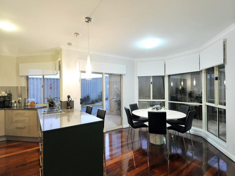 30 Rees Place, Wannanup WA 6210