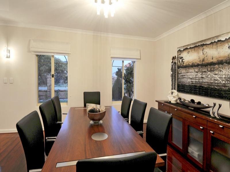 30 Rees Place, Wannanup WA 6210