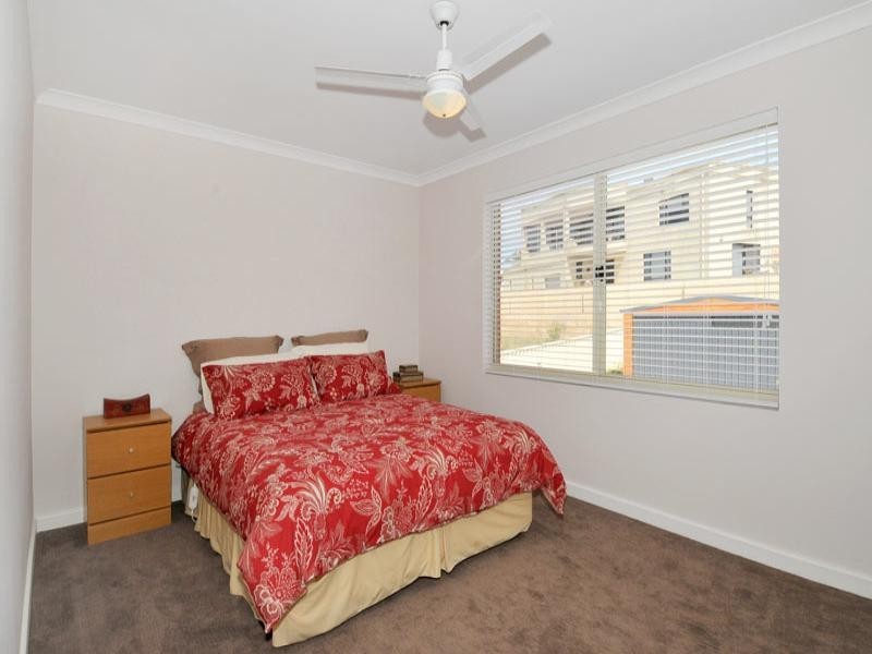 30 Rees Place, Wannanup WA 6210