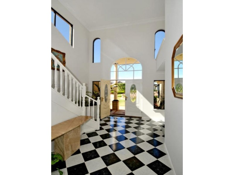 33 Princeton Drive, Wannanup WA 6210