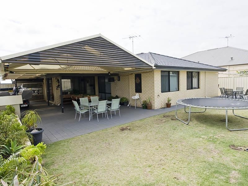 13 Chalice Rise, Lakelands WA 6180