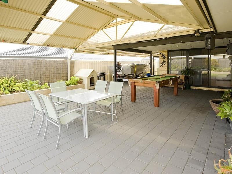 13 Chalice Rise, Lakelands WA 6180