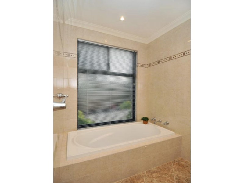 114 Sanctuary Circuit, Dawesville WA 6211