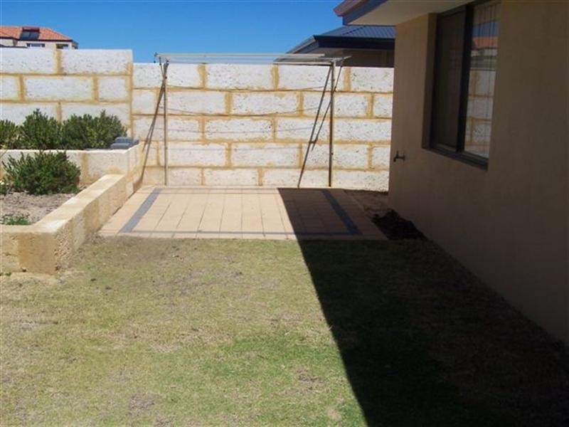 9 Conch Way, Wannanup WA 6210