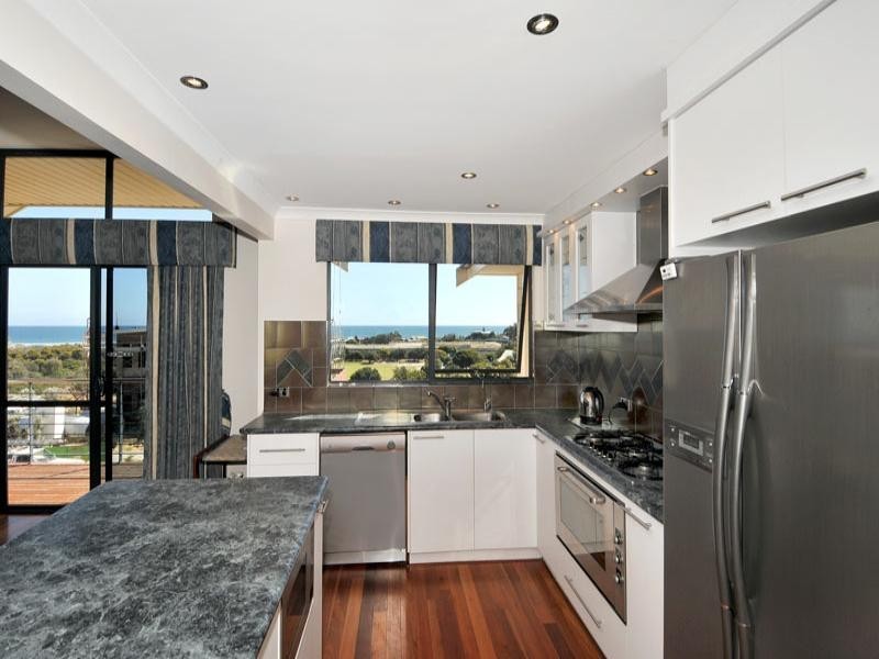 22 Endeavour Circle, Wannanup WA 6210