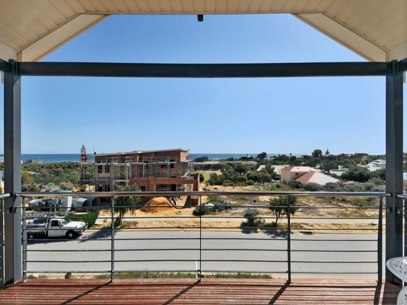 22 Endeavour Circle, Wannanup WA 6210