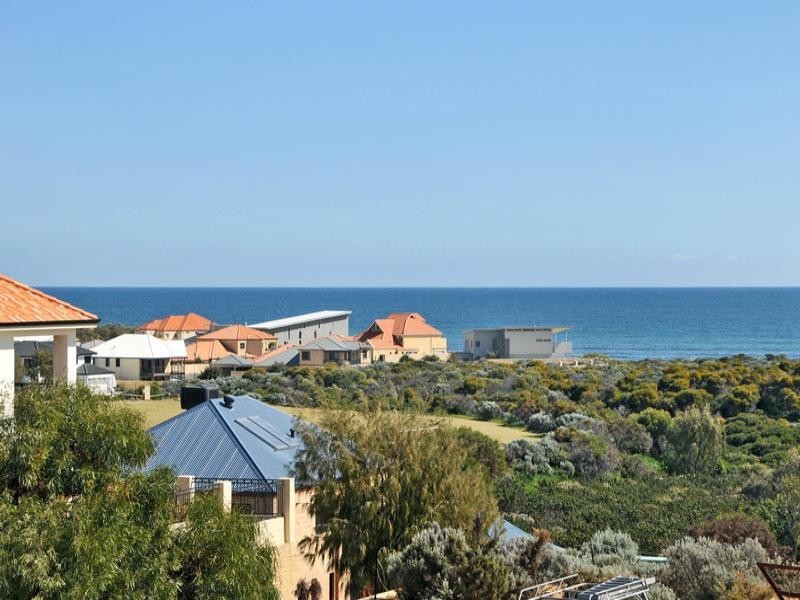 22 Endeavour Circle, Wannanup WA 6210