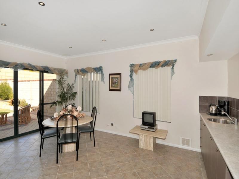 22 Endeavour Circle, Wannanup WA 6210