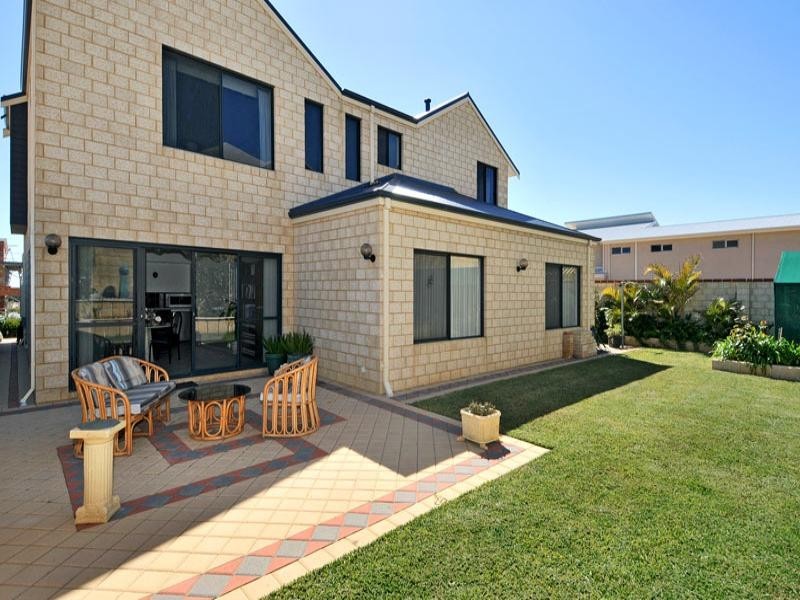 22 Endeavour Circle, Wannanup WA 6210