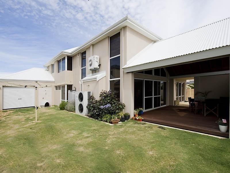 84 Baloo Crescent, Wannanup WA 6210