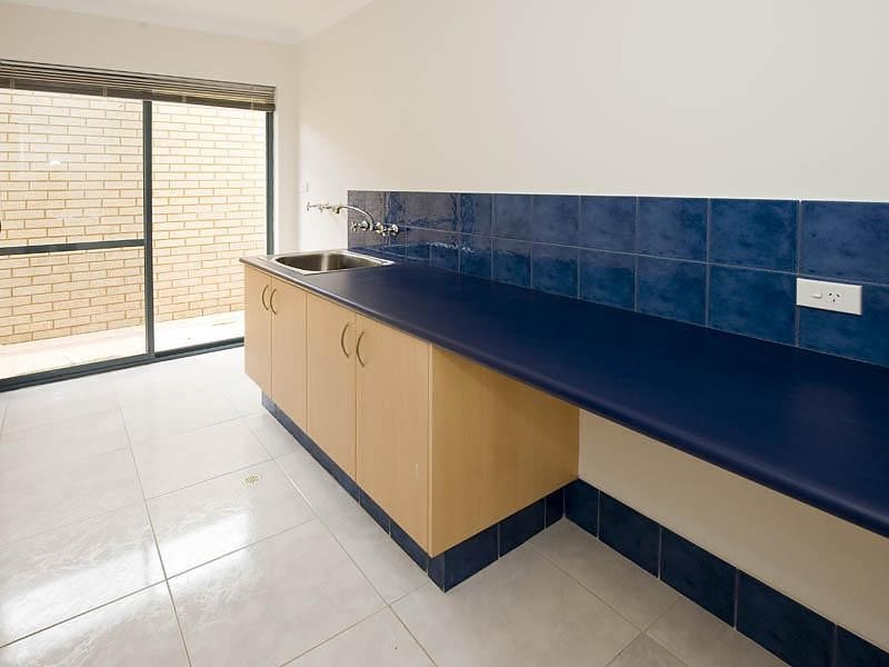 6 Hartog Pass, Wannanup WA 6210