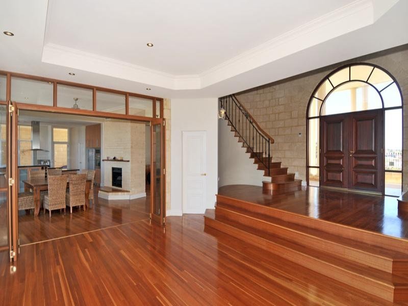 34 Alexis Circle, Wannanup WA 6210