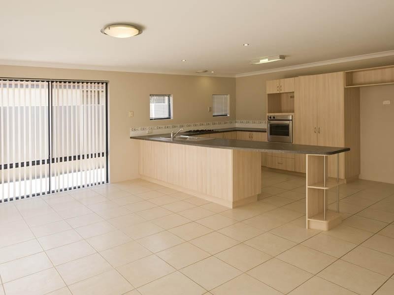 7 Masthead Way, Wannanup WA 6210