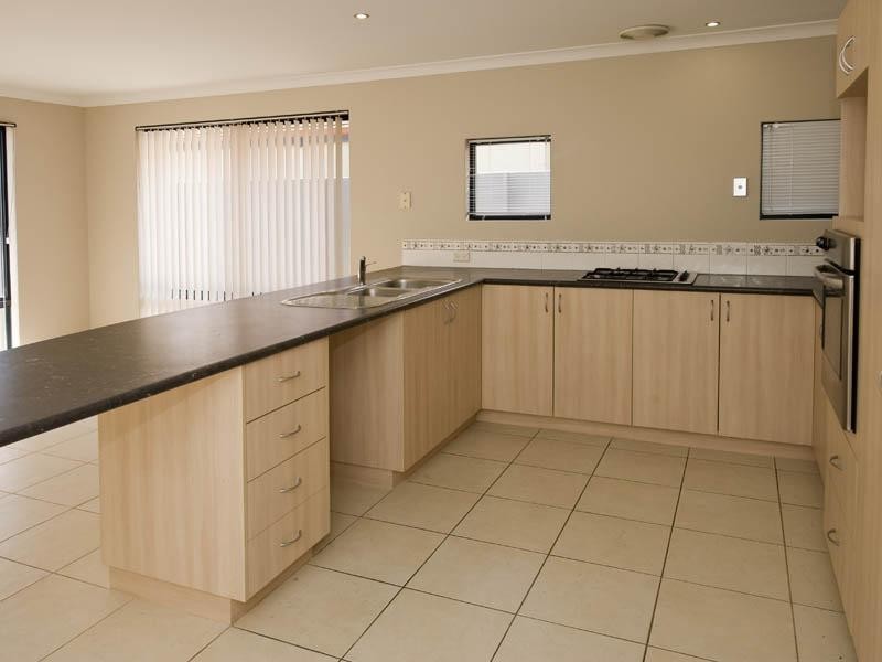 7 Masthead Way, Wannanup WA 6210