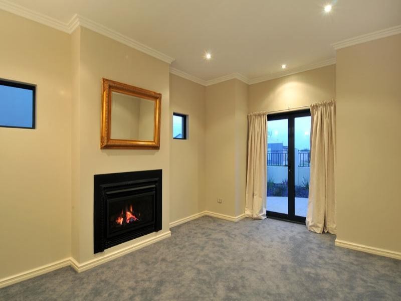 55 Endeavour Circle, Wannanup WA 6210