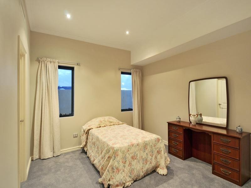 55 Endeavour Circle, Wannanup WA 6210