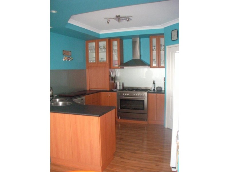 9 Bottlebrush Lane, Wannanup WA 6210