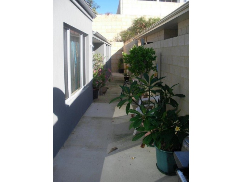 9 Bottlebrush Lane, Wannanup WA 6210