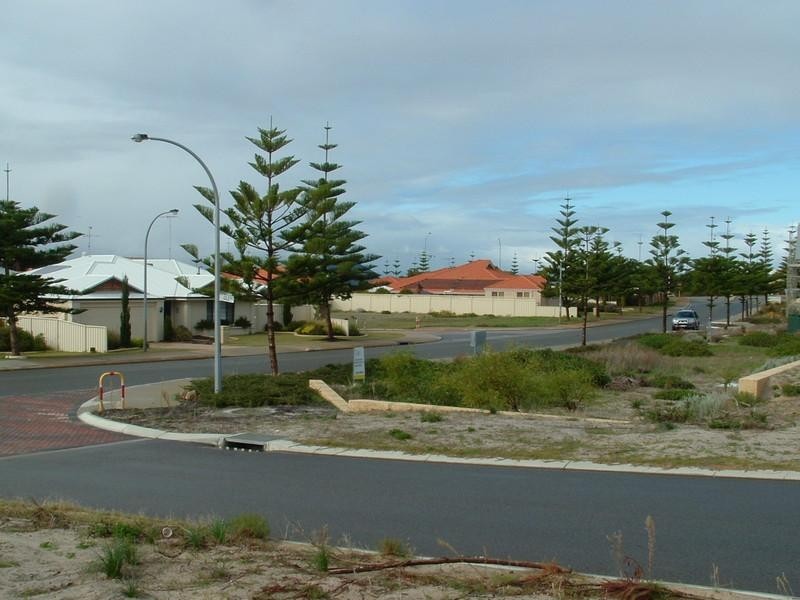 1 (Lot 30) Gold Ridge, Wannanup WA 6210