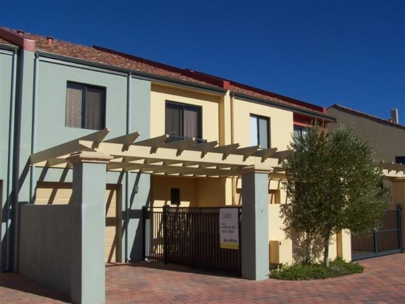 2/7 Village Mews, Wannanup WA 6210