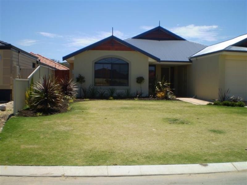 17 Laverton Rise, Dawesville WA 6211