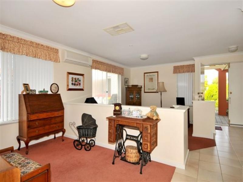 30 Leighton Road East, Halls Head WA 6210