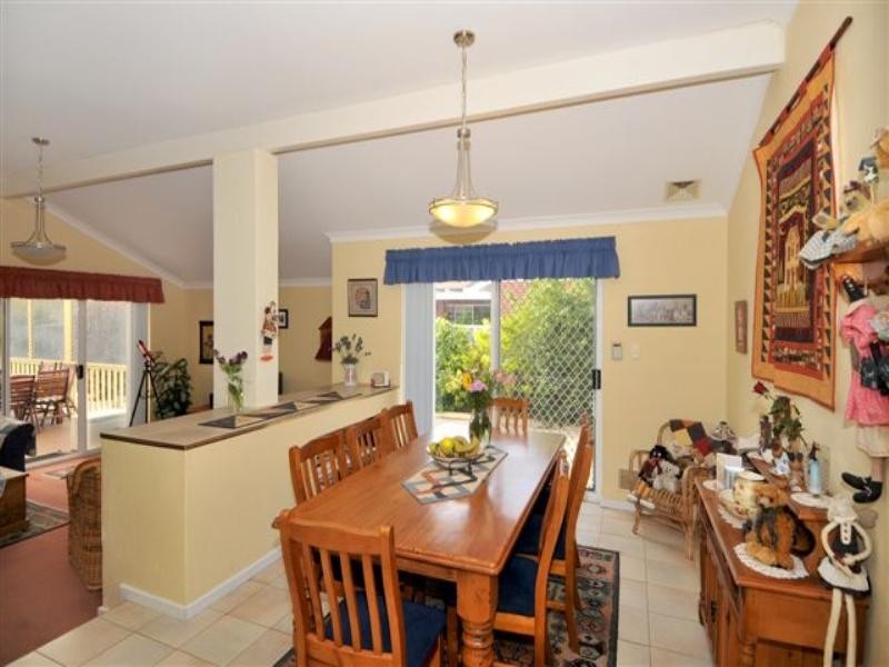 30 Leighton Road East, Halls Head WA 6210