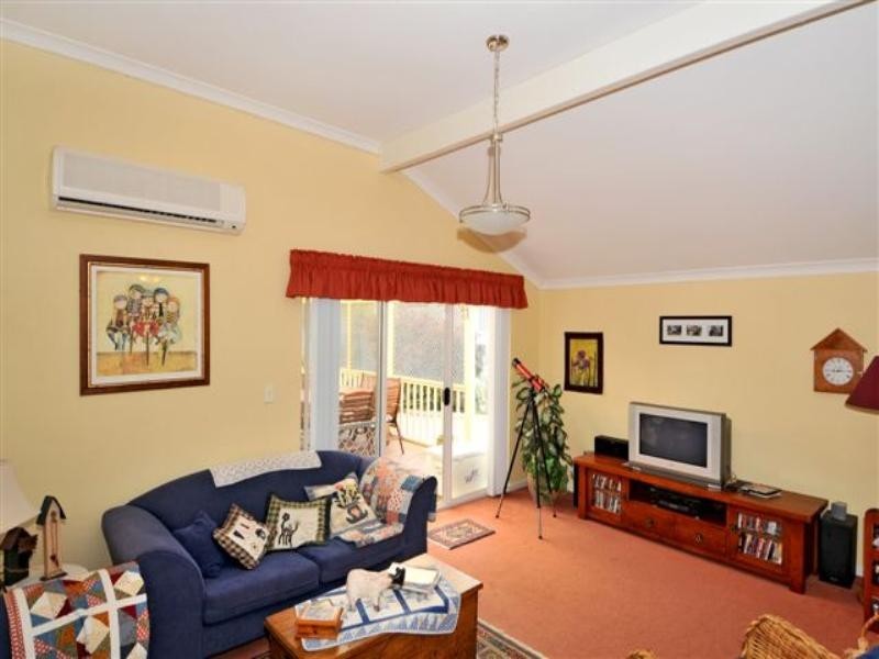 30 Leighton Road East, Halls Head WA 6210