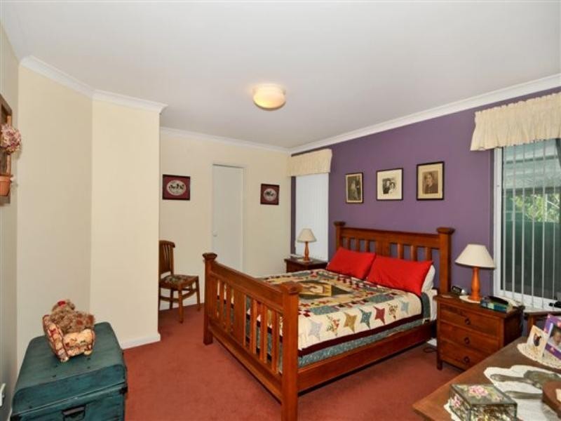 30 Leighton Road East, Halls Head WA 6210