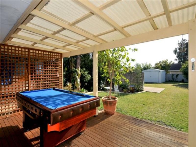 30 Leighton Road East, Halls Head WA 6210