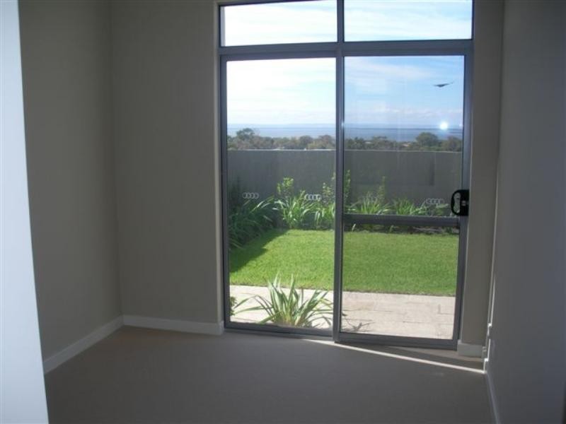 12/20 Caspian Drive, Wannanup WA 6210