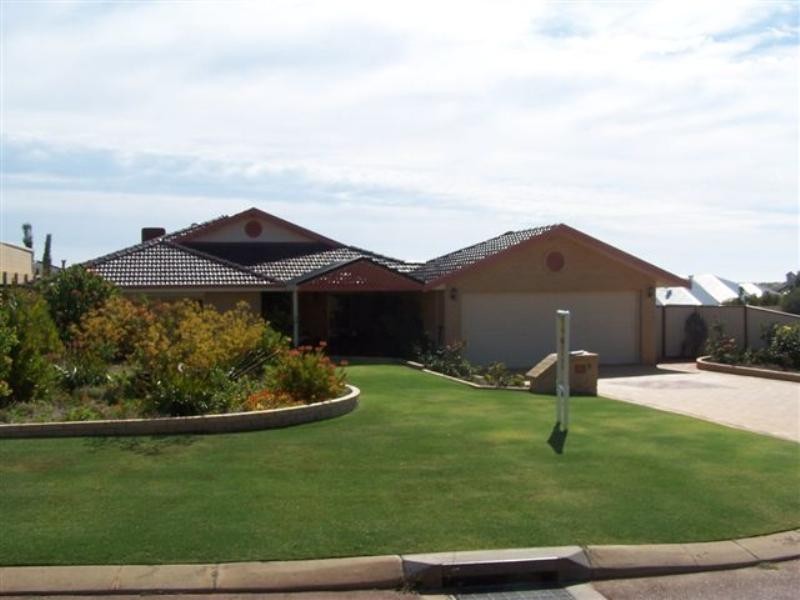 6 Australis Circle, Wannanup WA 6210