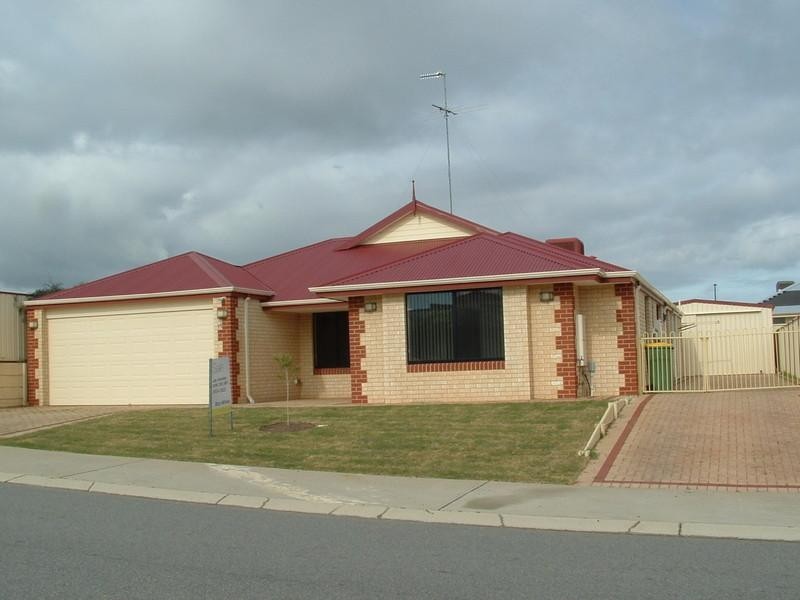 15 Cunderdin Loop, Dawesville WA 6211