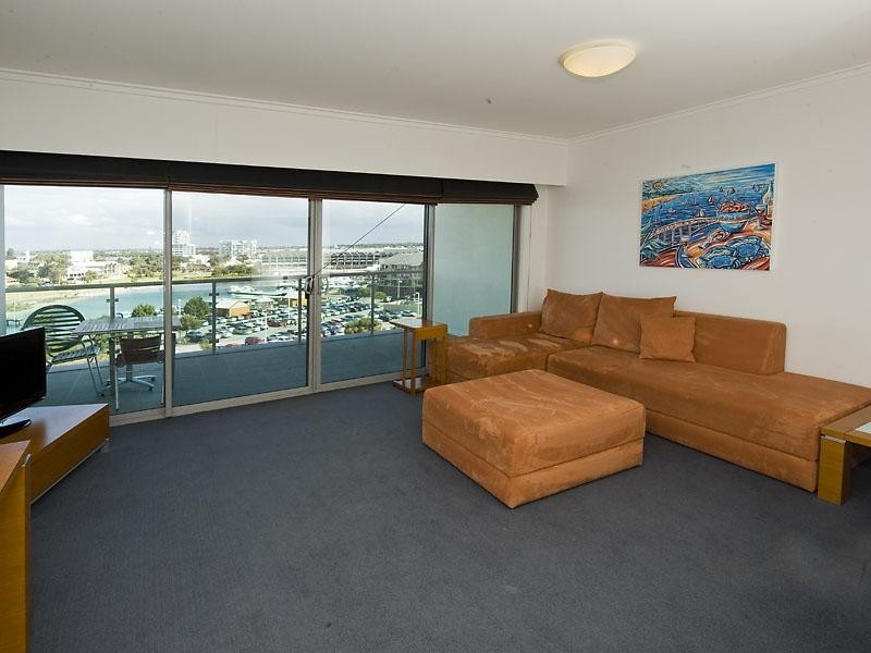 505, 42-16 Dolphin Drive, Mandurah WA 6210