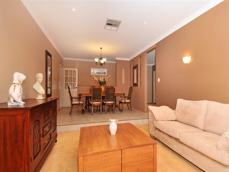 13 John Dory Cove, Wannanup WA 6210