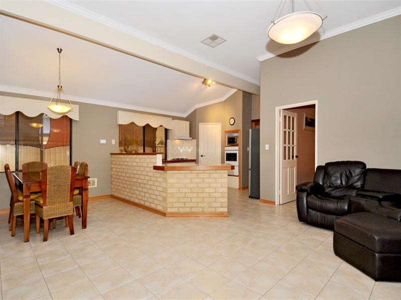 13 John Dory Cove, Wannanup WA 6210