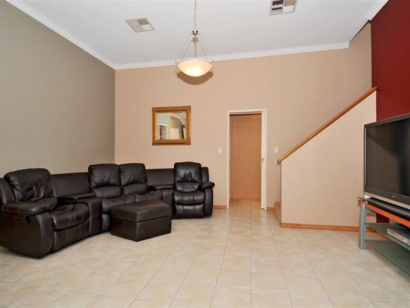 13 John Dory Cove, Wannanup WA 6210