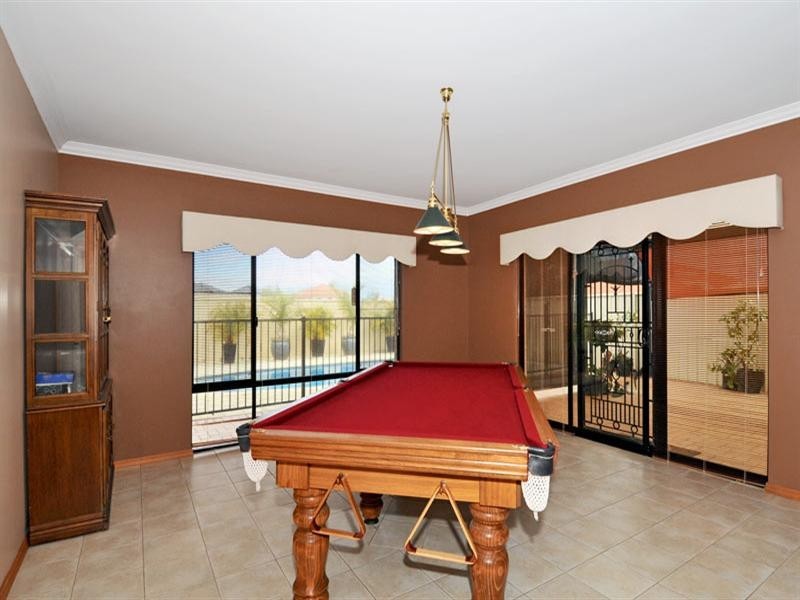 13 John Dory Cove, Wannanup WA 6210