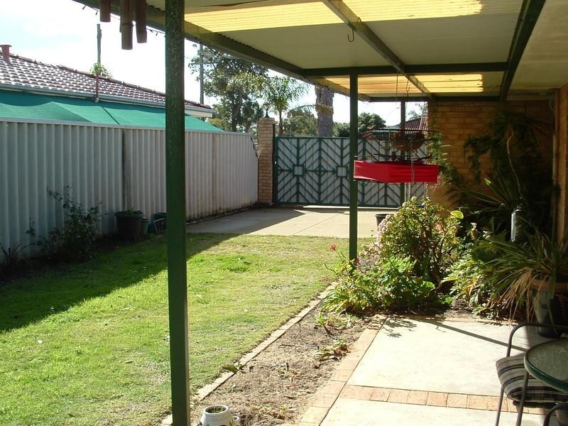 5 Tuart Road, Greenfields WA 6210