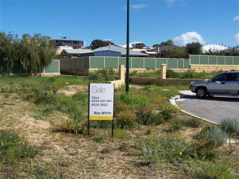 6 Royal Crescent, Wannanup WA 6210