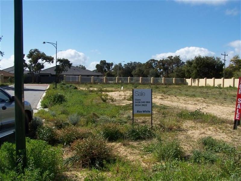 6 Royal Crescent, Wannanup WA 6210