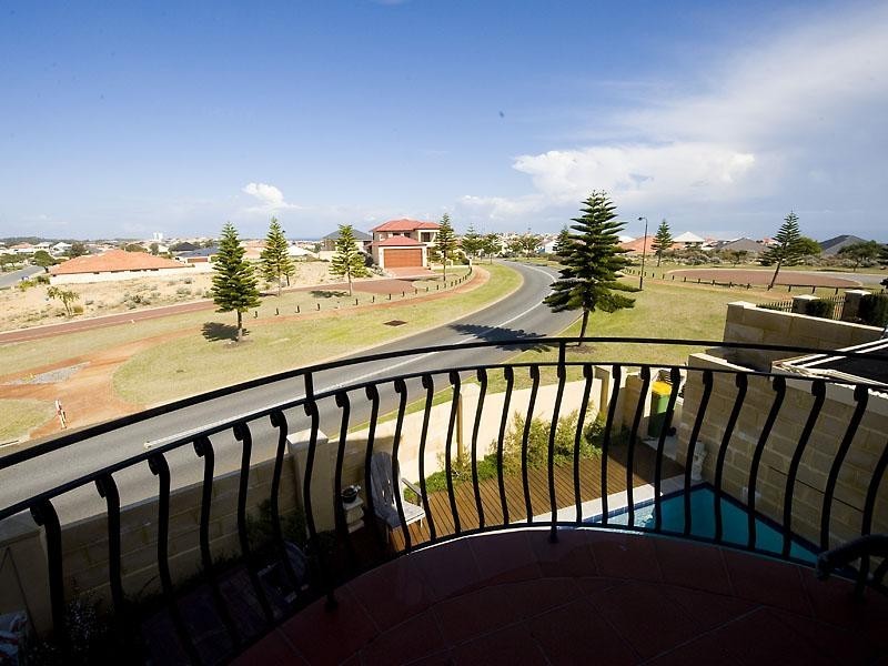 1 Storm Lane, Wannanup WA 6210