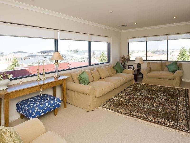 1 Storm Lane, Wannanup WA 6210