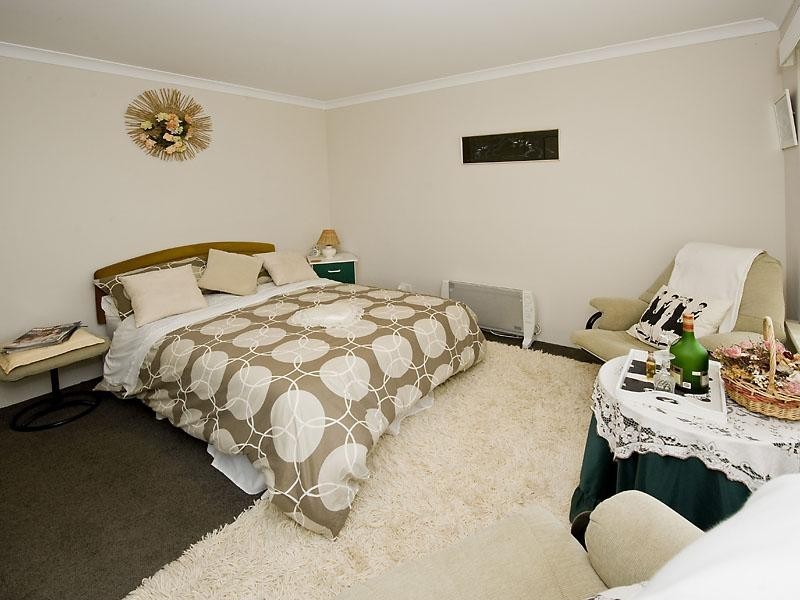 33 Peppertree Close, Wannanup WA 6210