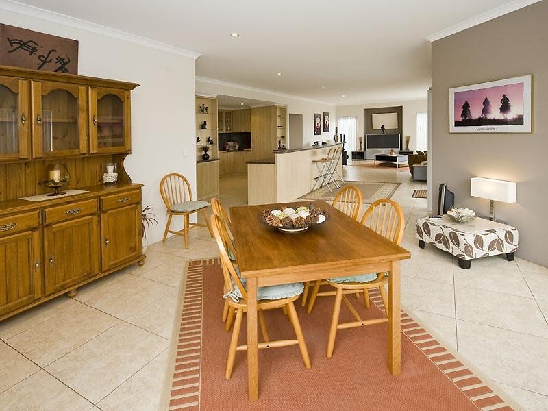 33 Peppertree Close, Wannanup WA 6210