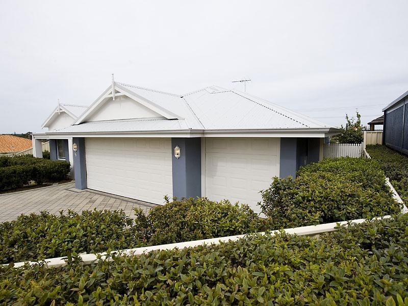 33 Peppertree Close, Wannanup WA 6210