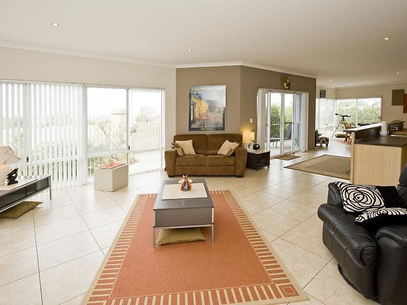 33 Peppertree Close, Wannanup WA 6210